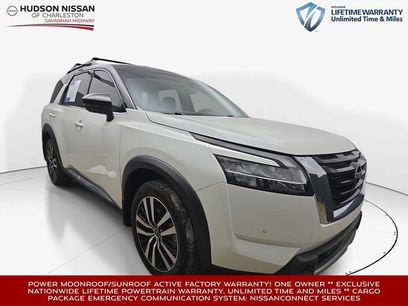 Used 2023 Nissan Pathfinder Platinum w/ Cargo Package
