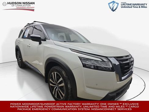 Used 2023 Nissan Pathfinder Platinum w/ Cargo Package AWD/4WD image 1