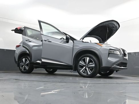 Used 2023 Nissan Rogue SL w/ SL Premium Package FWD image 51