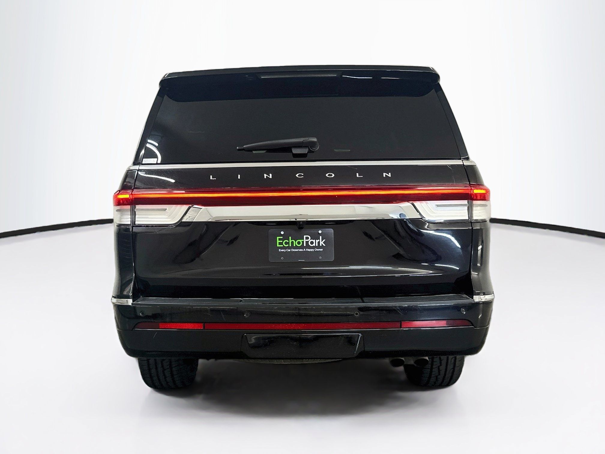 Used 2024 Lincoln Navigator Premiere AWD/4WD image 7