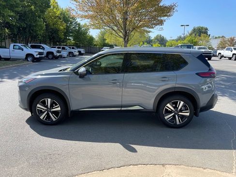 Used 2023 Nissan Rogue SL FWD image 4