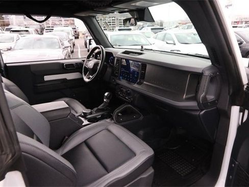 Used 2024 Ford Bronco Big Bend image 23