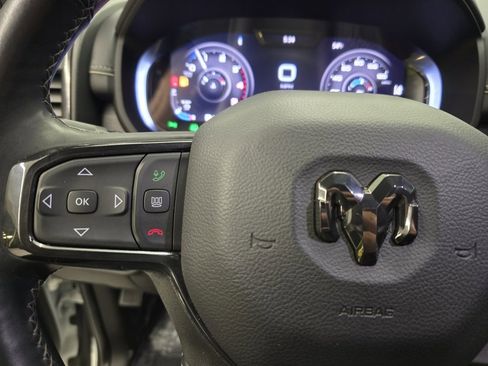 Used 2024 RAM 2500 Limited image 24