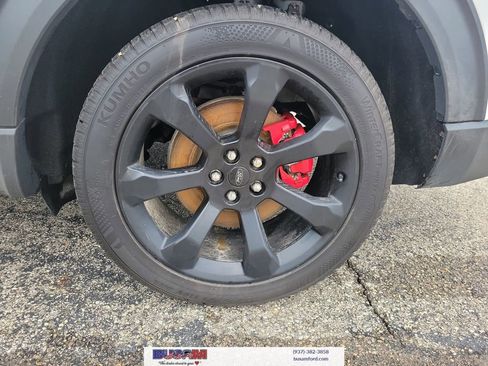 Certified 2021 Ford Explorer ST w/ ST Street Pack image 7