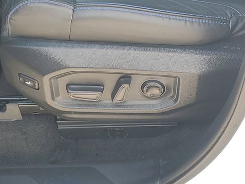 Used 2024 Toyota Tundra Platinum AWD/4WD image 16