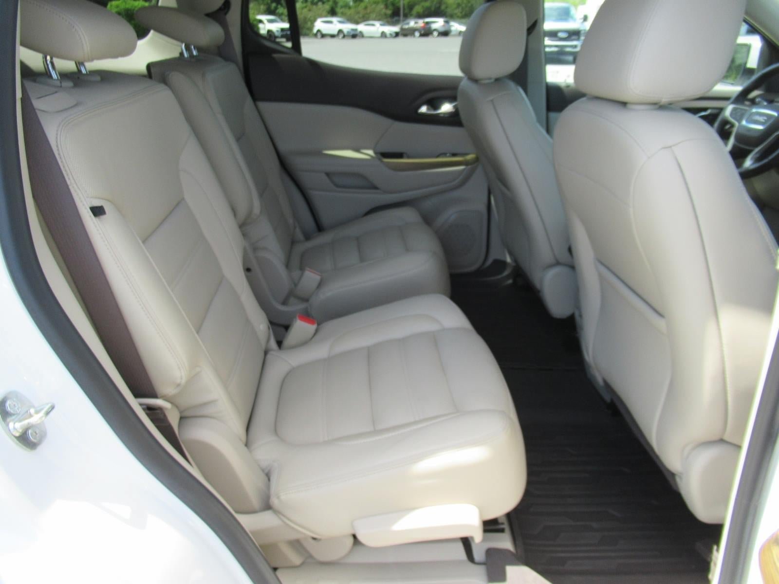 Used 2019 GMC Acadia Denali w/ Technology Package FWD image 35