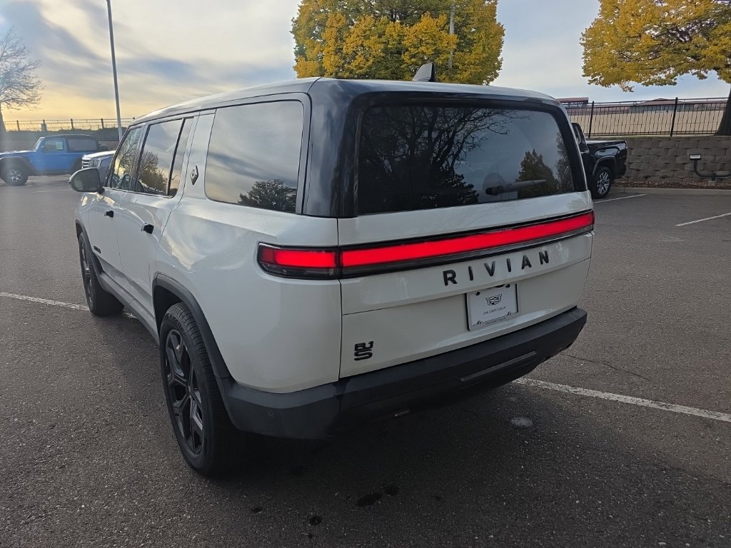 Used 2025 Rivian R1S Adventure Dual AWD/4WD image 5