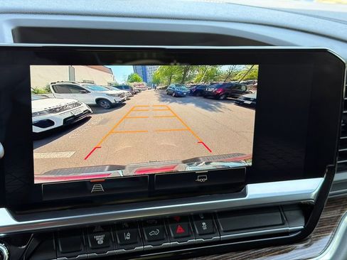 Used 2024 GMC Sierra 3500 SLE w/ SLE Value Package image 30