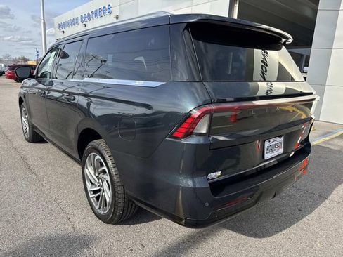 New 2026 Lincoln Navigator L Reserve AWD/4WD image 5