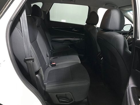 Used 2020 Kia Sorento FWD V6 image 18