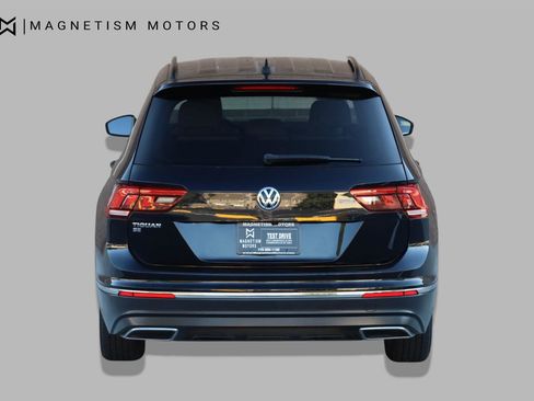 Used 2021 Volkswagen Tiguan SE FWD image 8