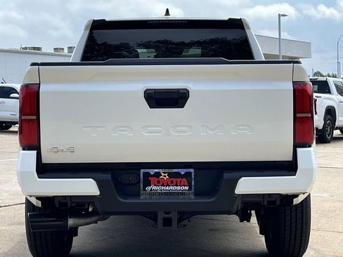 New 2026 Toyota Tacoma SR5 AWD/4WD image 5