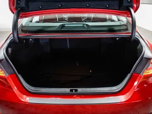 Certified 2019 Toyota Camry XSE image 28