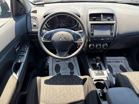 Used 2023 Mitsubishi Outlander Sport ES AWD/4WD image 19