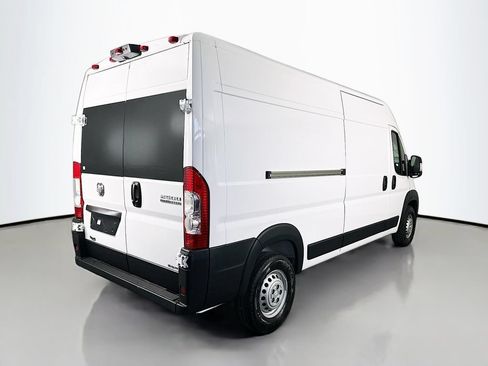 New 2026 RAM ProMaster 2500 w/ Convenience Group FWD image 7