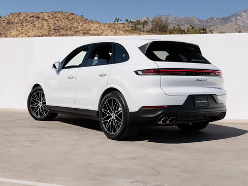 New 2025 Porsche Cayenne S image 3
