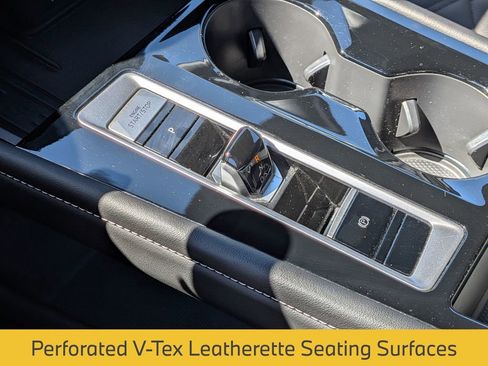 Used 2025 Volkswagen Atlas Cross Sport SE FWD image 20