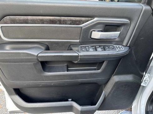 Used 2024 RAM 2500 Big Horn image 10