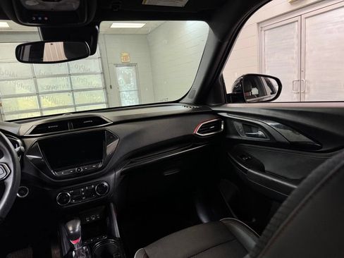 Used 2022 Chevrolet TrailBlazer RS w/ Convenience Package FWD image 26