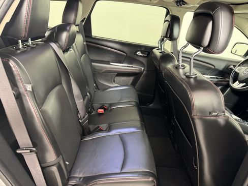 Used 2019 Dodge Journey GT w/ Nav & Sun Group FWD image 27