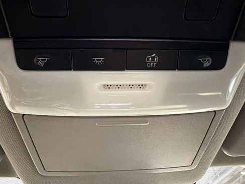 Used 2024 Nissan Rogue SV FWD image 16