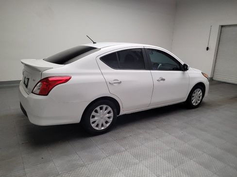 Used 2019 Nissan Versa SV FWD image 10