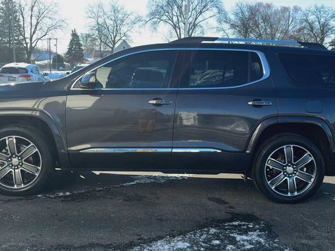 Certified 2019 GMC Acadia Denali image 5