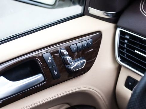Used 2018 Mercedes-Benz GLE 43 AMG 4MATIC image 18