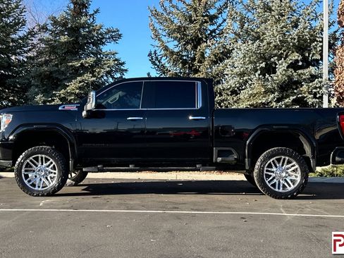 Used 2023 GMC Sierra 2500 Denali image 9