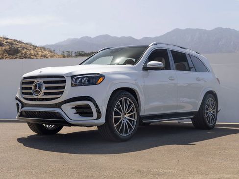 New 2026 Mercedes-Benz GLS 580 4MATIC image 1