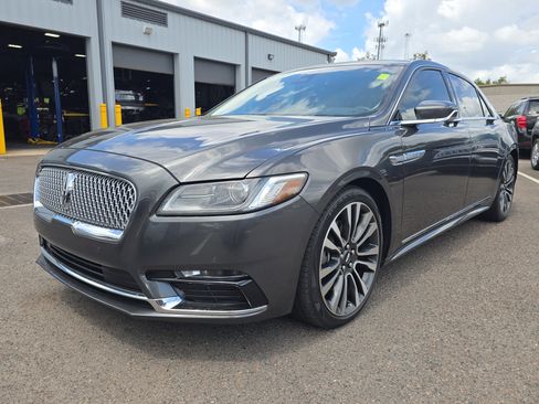 Used 2019 Lincoln Continental Select FWD image 4