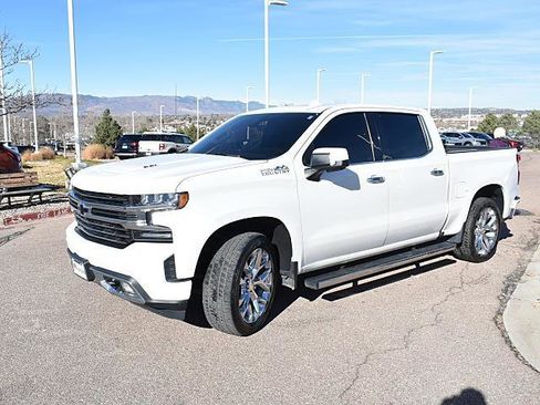 Used 2020 Chevrolet Silverado 1500 High Country w/ Technology Package image 3
