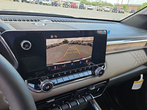 New 2026 GMC Canyon Denali AWD/4WD image 16