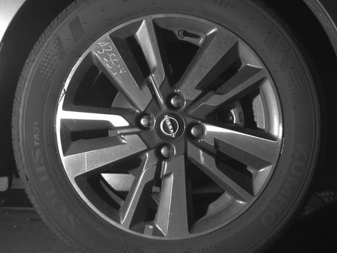 Used 2025 Nissan Versa SV FWD image 13