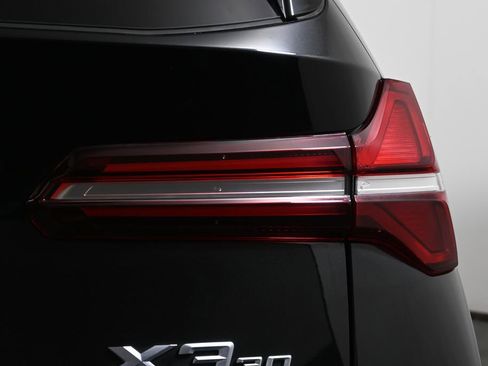 Certified 2025 BMW X3 xDrive30i w/ Premium Package image 13