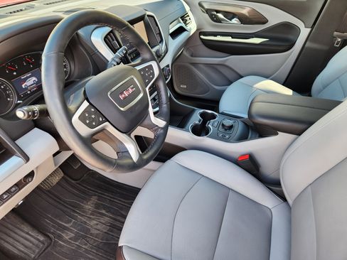 Used 2023 GMC Terrain SLT w/ Infotainment Package II AWD/4WD image 10