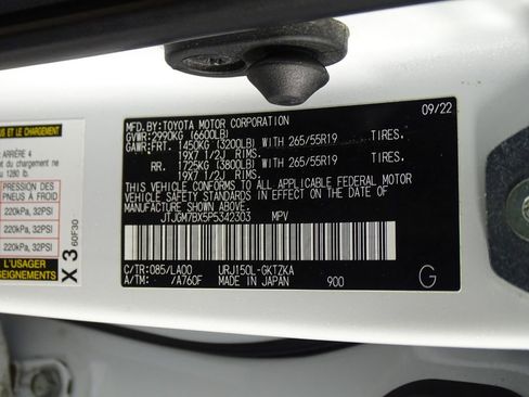 Used 2023 Lexus GX 460 Luxury w/ Sport Design Package image 23