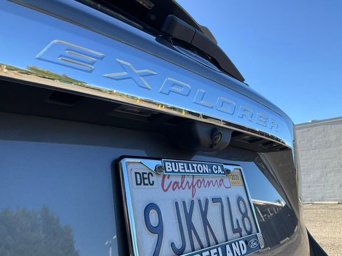 Used 2021 Ford Explorer Limited w/ Equipment Group 301A image 23