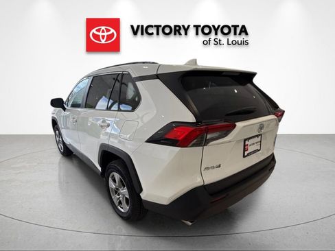 Used 2025 Toyota RAV4 XLE image 5