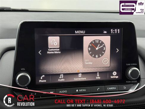 Used 2024 Nissan Rogue SV image 30