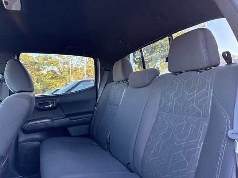 Used 2016 Toyota Tacoma SR5 image 30