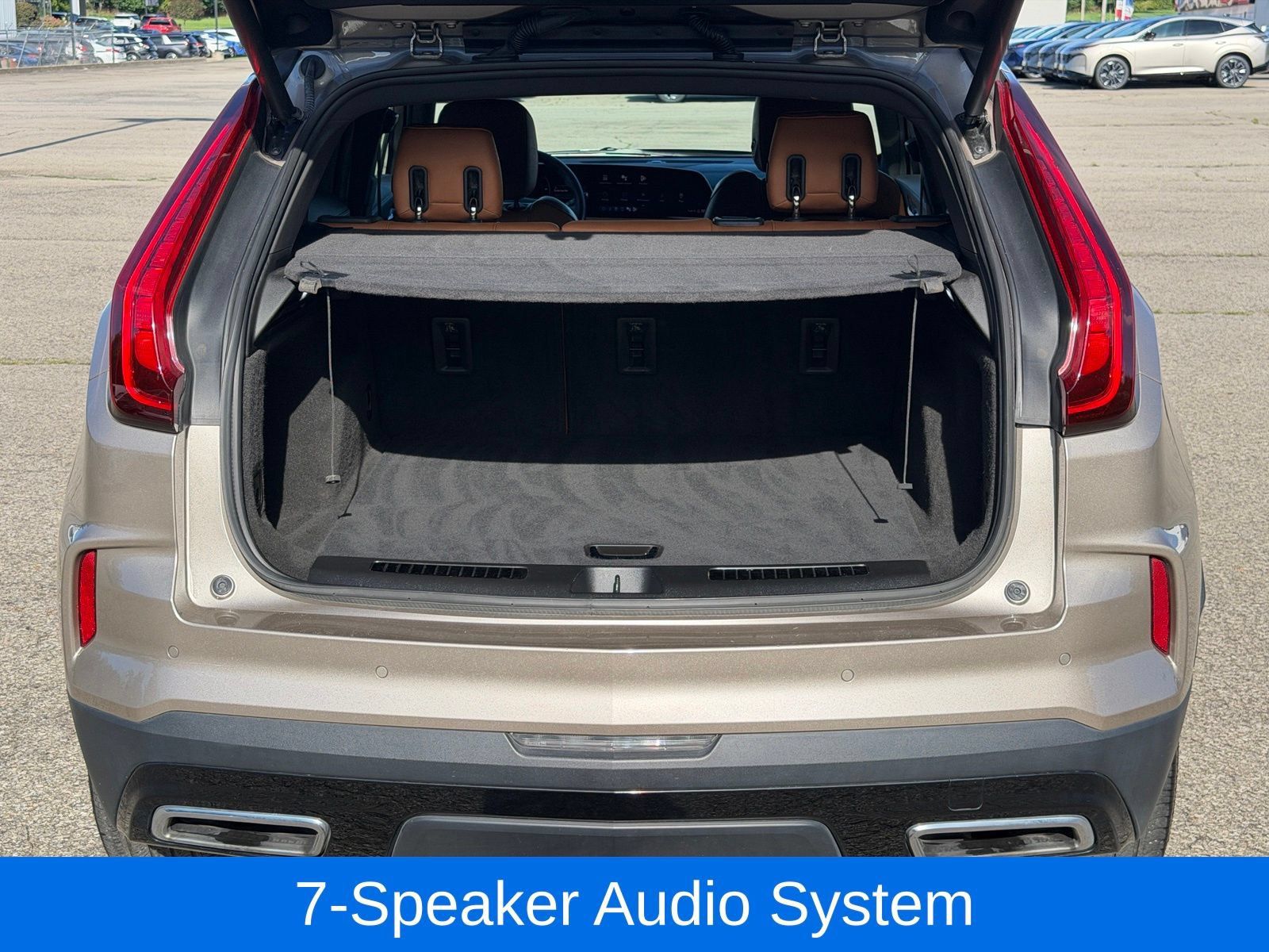 Used 2024 Cadillac XT4 Premium Luxury AWD/4WD image 31