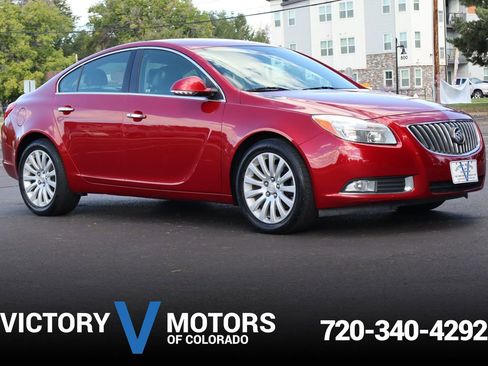 Used 2012 Buick Regal Premium image 1
