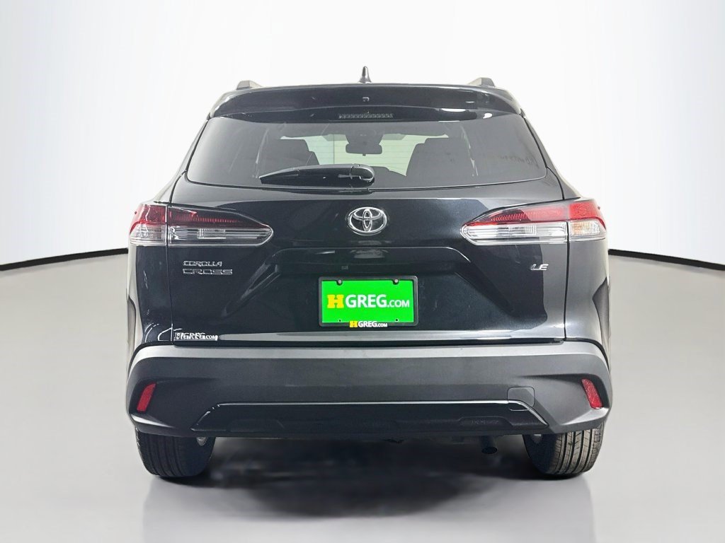 Used 2026 Toyota Corolla Cross LE FWD image 8