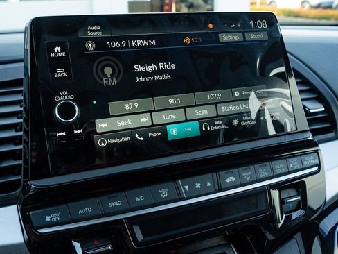 New 2026 Honda Odyssey Touring image 31