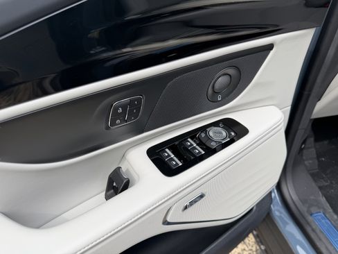 New 2026 Lincoln Nautilus Premier w/ Equipment Group 102A AWD/4WD image 14