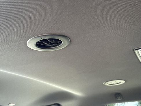 Used 2023 Chevrolet Tahoe Premier image 19