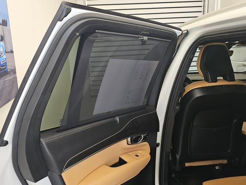 Certified 2022 Volvo XC90 T6 Inscription w/ Advanced Package image 13