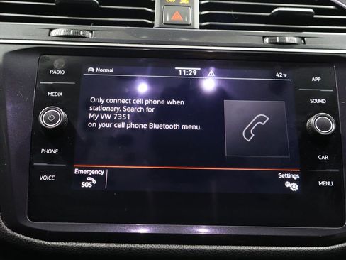 Used 2023 Volkswagen Tiguan SE R-Line image 26