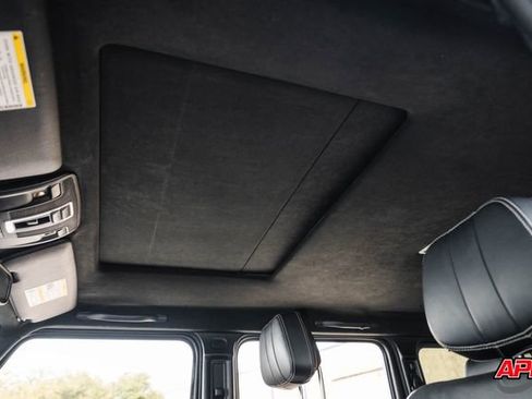 Used 2015 Mercedes-Benz G 63 AMG 4MATIC image 29